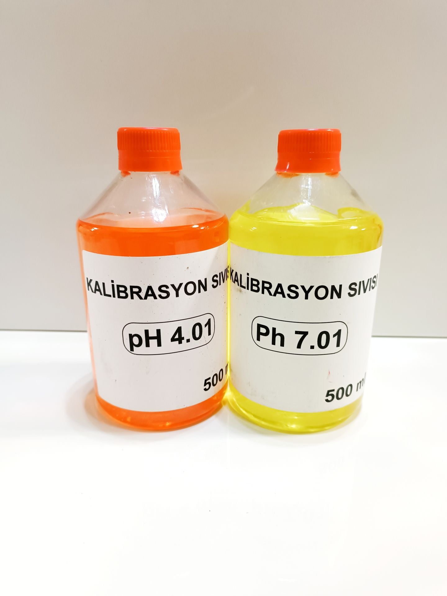 “pH Metre Kalibrasyon Sıvısı Seti 4.01 & 7.01 – Topraksız Tarım ve Laboratuvar Kullanımı İçin Tampon Çözelti
