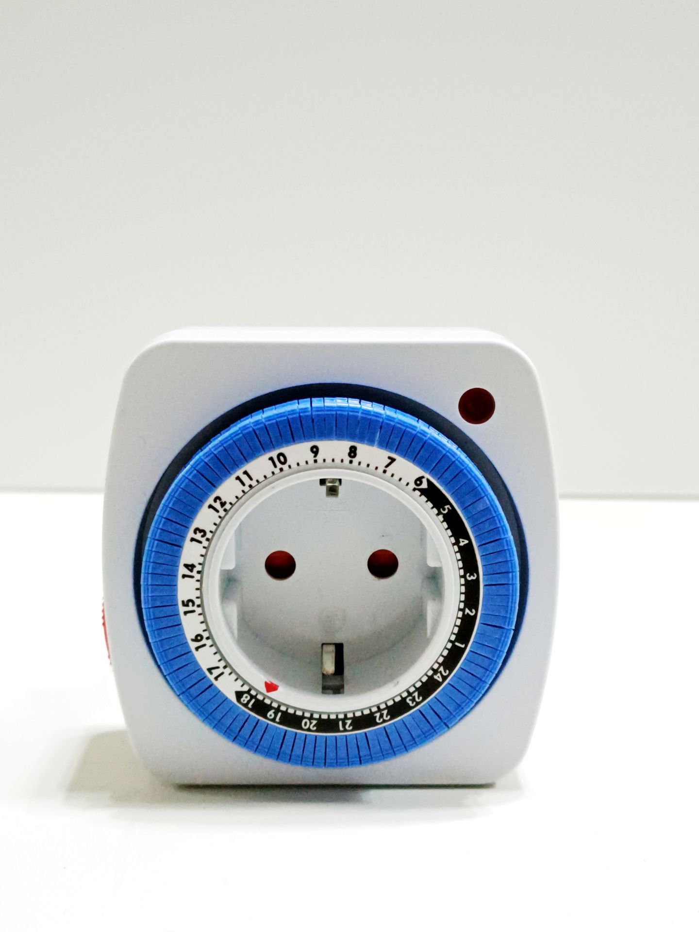 Zaman Ayarlı Priz Manuel-Mekanik Zaman Saati