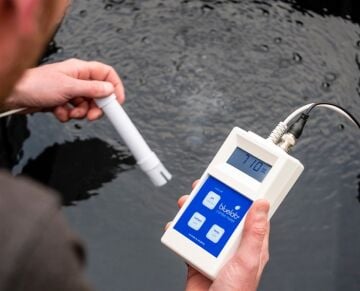 EC-pH-sıcaklık öçler Bluelab combo metresi
